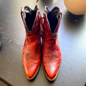 Dingo red ankle cowgirl boots. Size 8.5